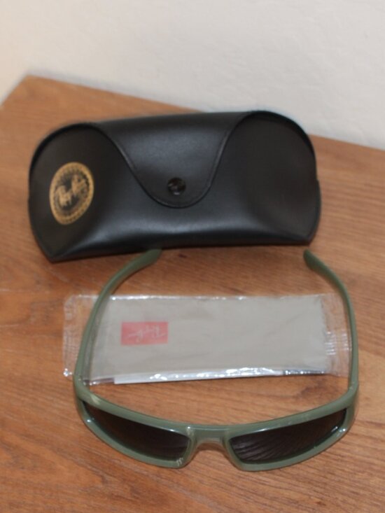 Ray-Ban RB4335 Matte Olive Green Rectangular Unisex Sunglasses w/ Case main image 6